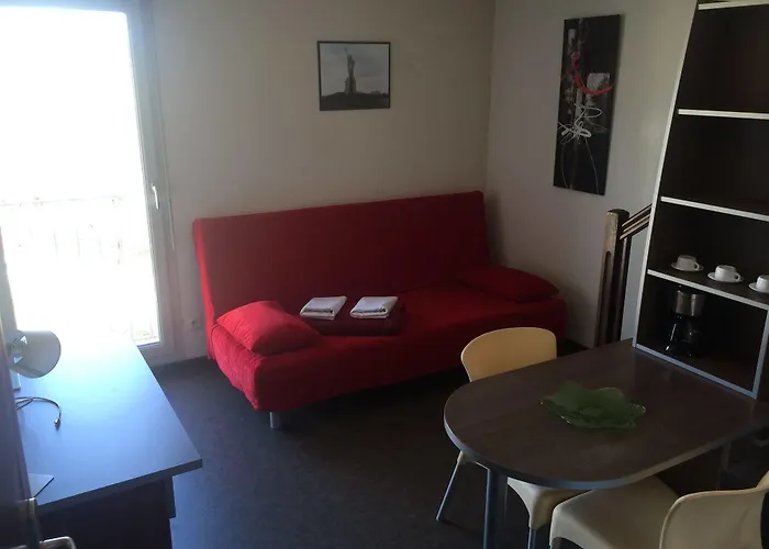 Aparthotel Le Patio Des Traboules 2*